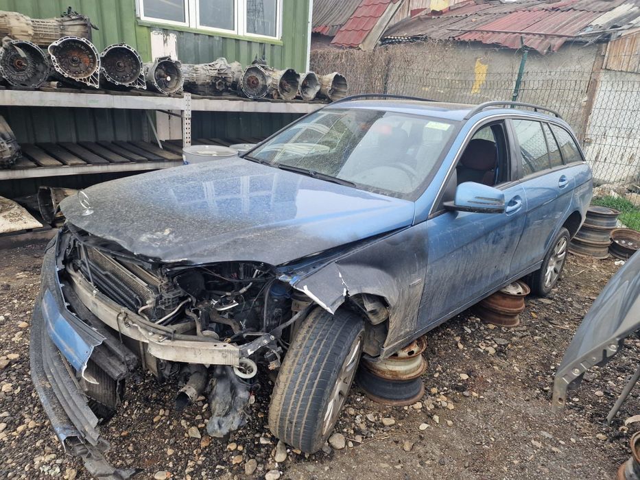 Dezmembram Mercedes C w204, an 2011, 2.2 CDI Euro 5,l