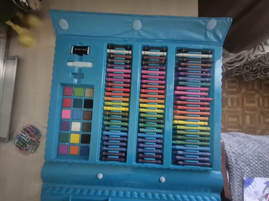 Набор юного художника