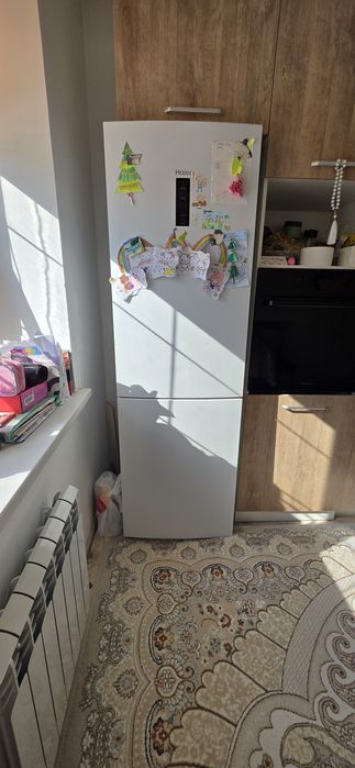 Продаю холодильник