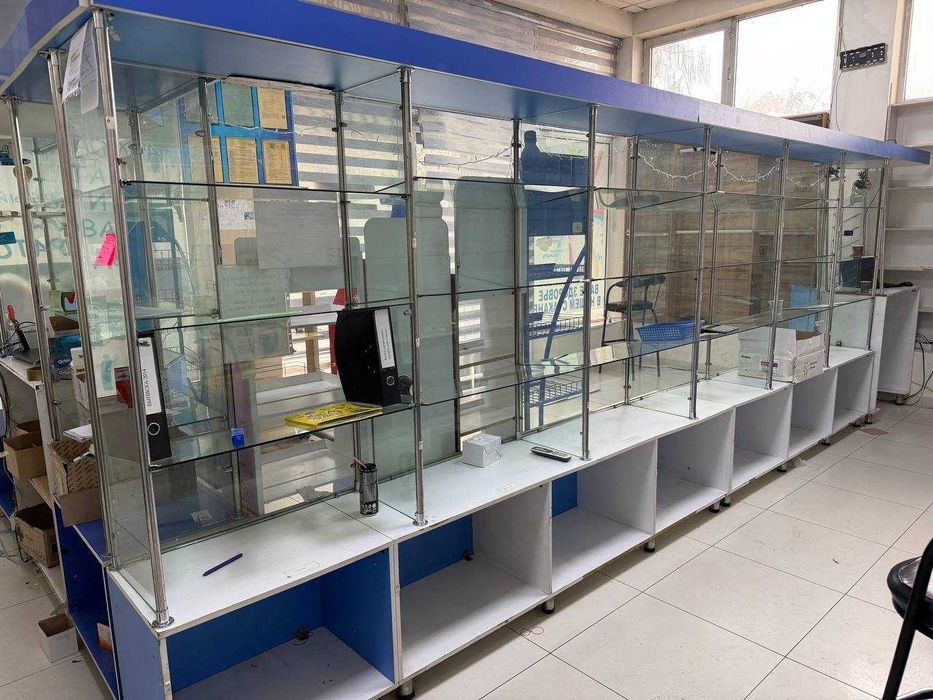 СРОЧНО продам витрины для аптеки