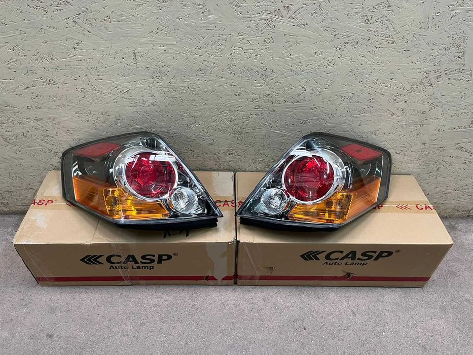 Фонарь на Nissan Altima 2007- / Ниссан Алтима 2009