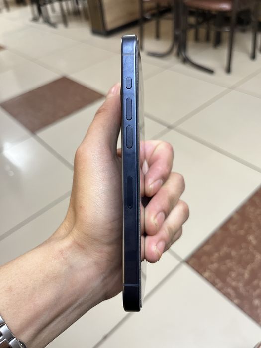 Iphone 15 pro  синий титан