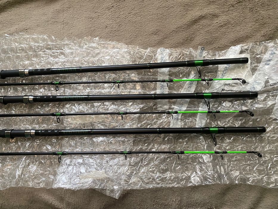 Продавам 3 броя пръчки Formax Huricane boat 2.40