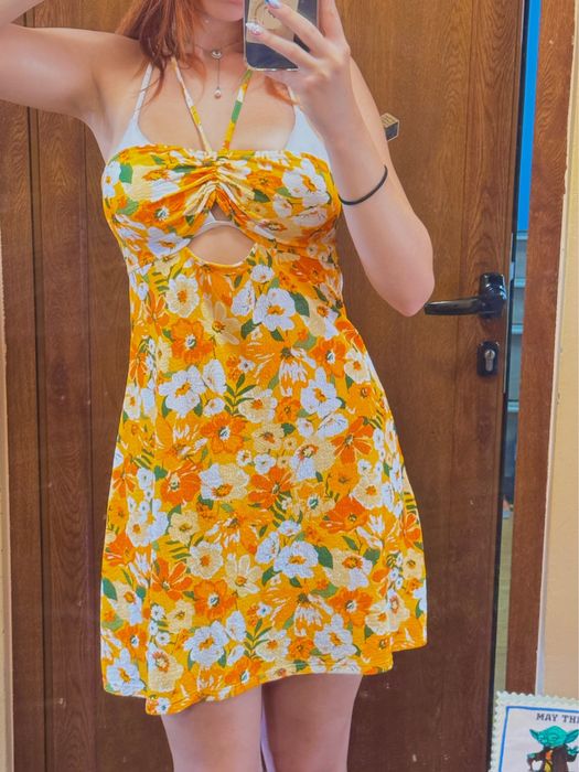 Отпусната къса лятна плажна рокля с оранжеви и жълти цветя, S/M