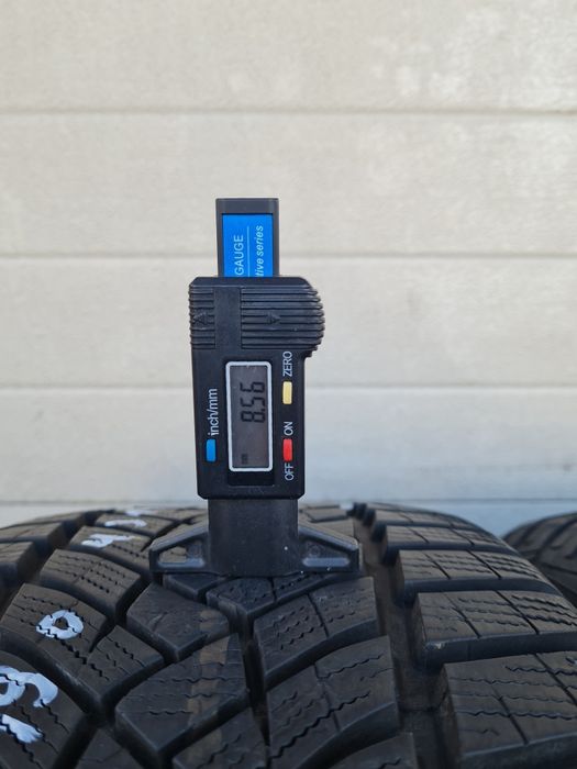 Зимни гуми 4 броя GOODYEAR UltraGrip 245 40 R19 дот 4319