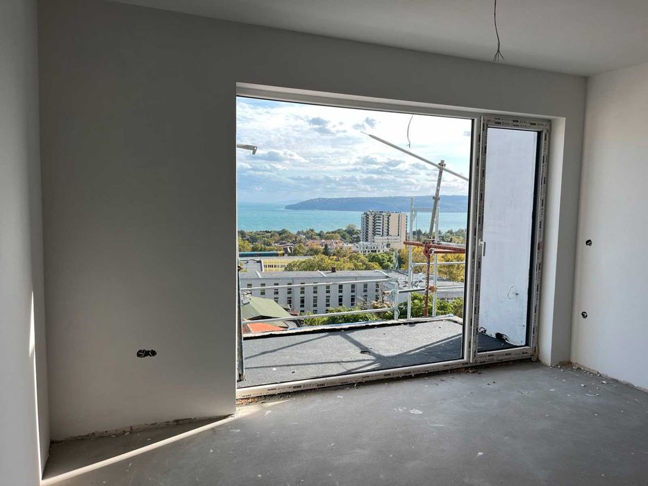 Продава се Тристаен апартамент в Варна, Аспарухово - 118 кв.м за 2839 €/кв.м - Снимка #2