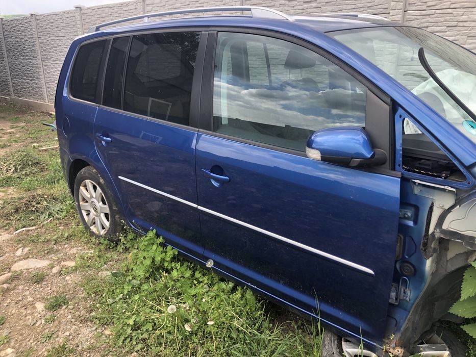 Usa Portiera fata spate dreapta Vw Touran Facelift 2007-2011