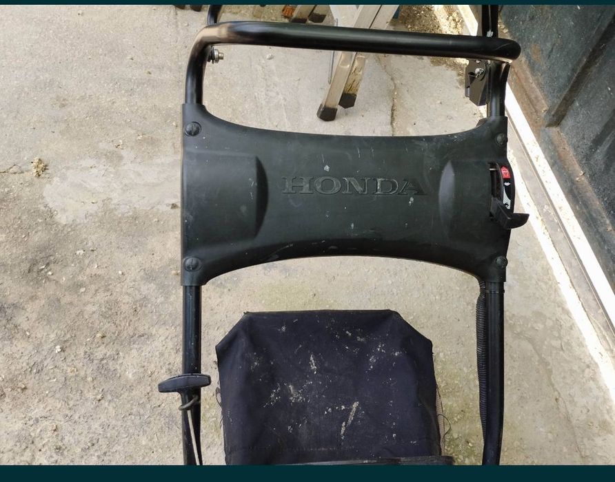 Инструмент за косене косачка Honda Хонда със самоход перфектно състояние