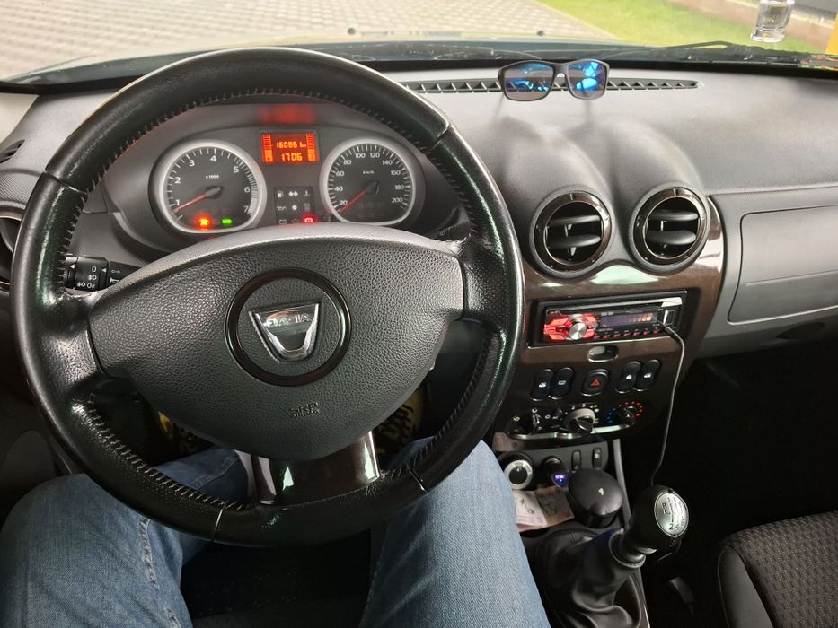 Vând Duster 1.5 dci