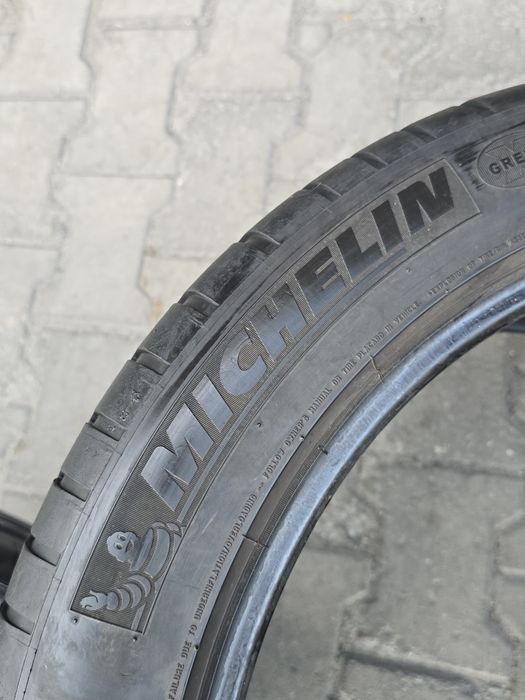 295 40 20 Michelin