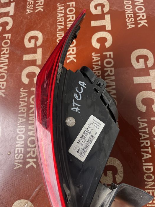 Стоп Seat Ateca Десен 2 бр ляв и десен