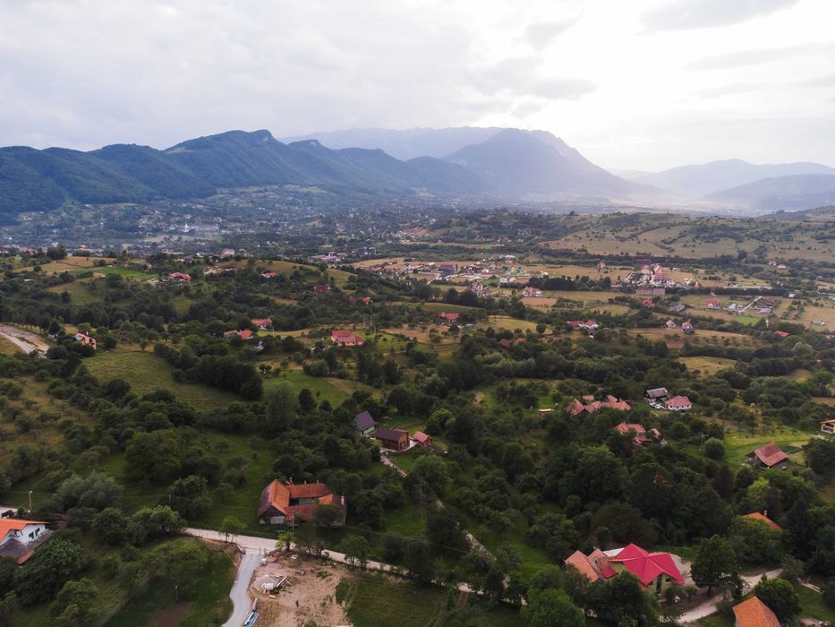 Servicii Foto/Video Imobiliare de la sol si din drona - Brasov