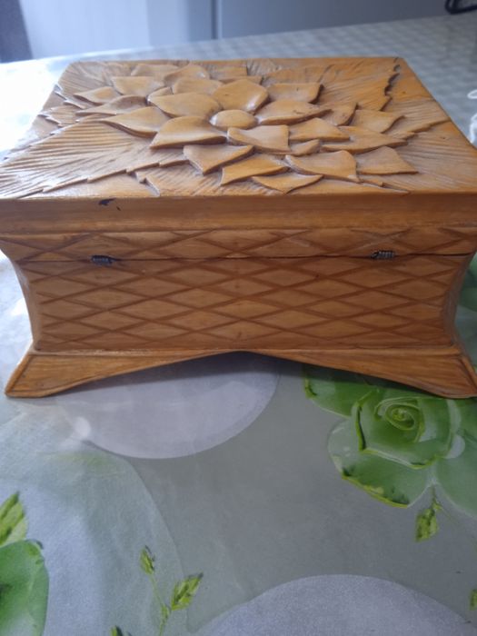 Шкатулка резная!