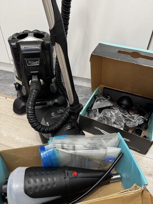 Пылесос Ritello R2+ Premium черный