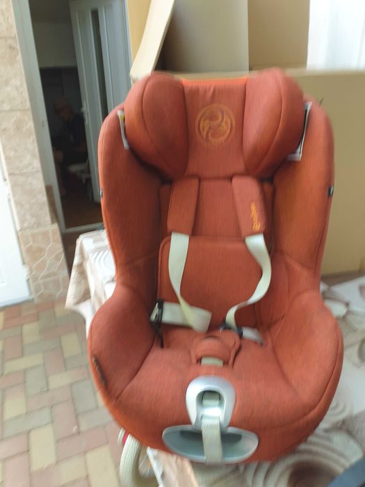 Scaun masina cu suport de prindere Cybex