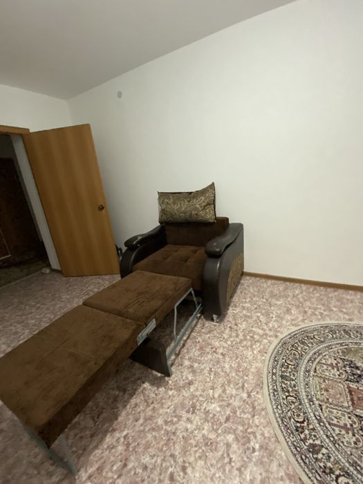 Продам два раздвижных дивана