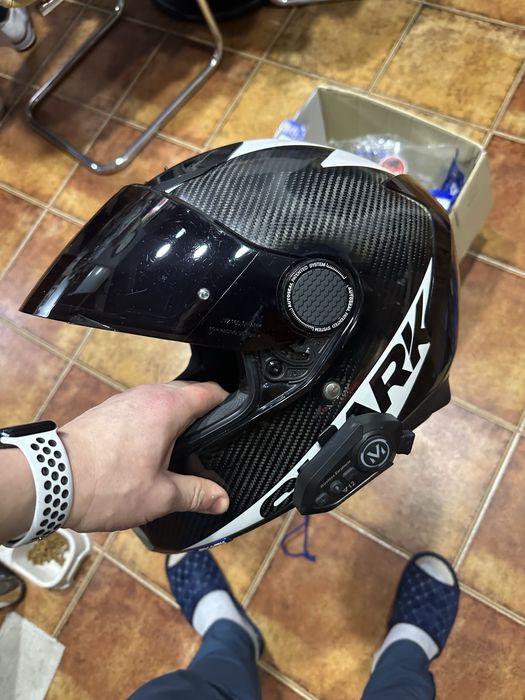 Vand casca motocicleta Shark carbon marimea XL curata