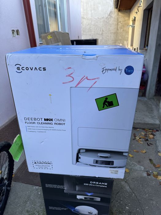 Aspirator robot ecovacs