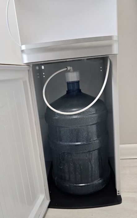 Продается Кулер для воды