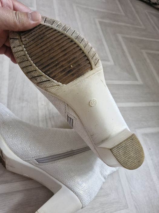 Продаю , находится в 13 мкр