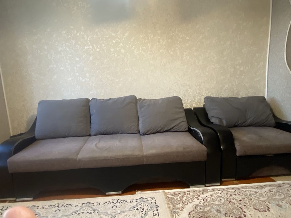Срочно продам диван