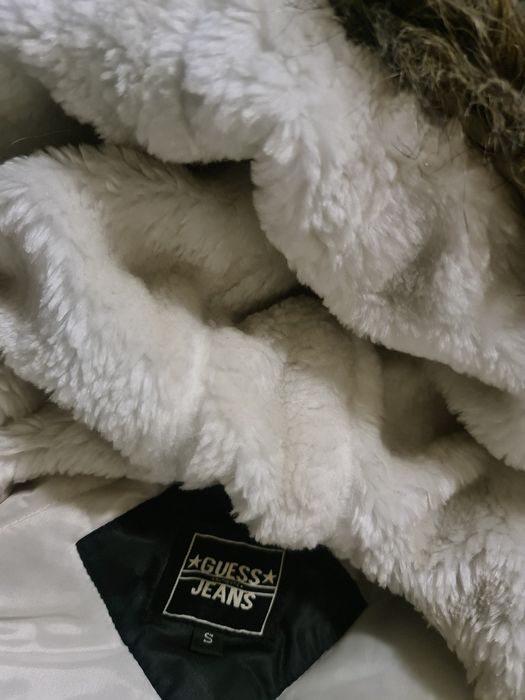 Дамско зимно яке Guess Jeans