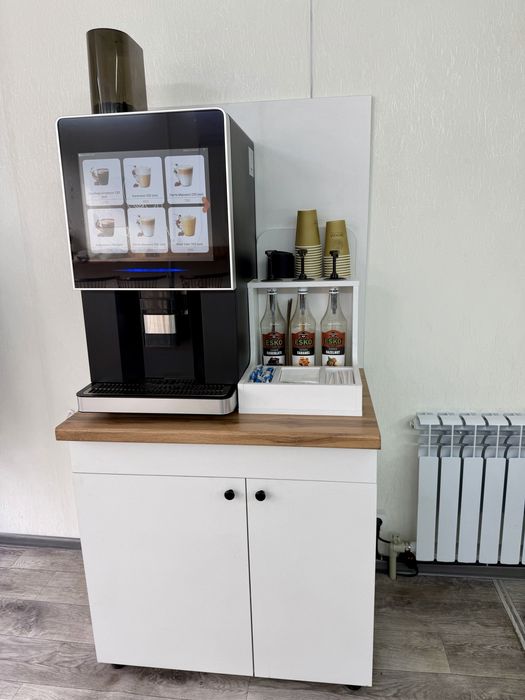 Продам кофеаппарат Vending Machine LE307A