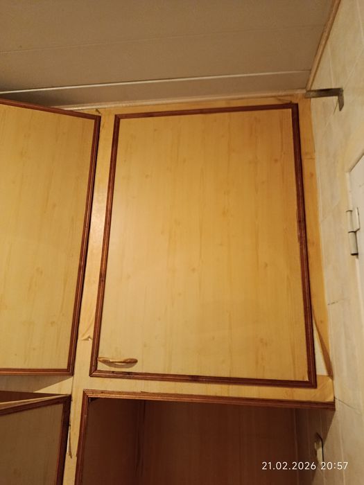 Доски. Сборный шкаф. Даром