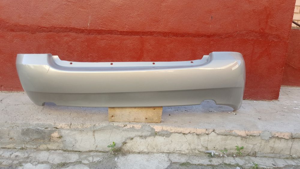 продам задний бампер Лада Калина