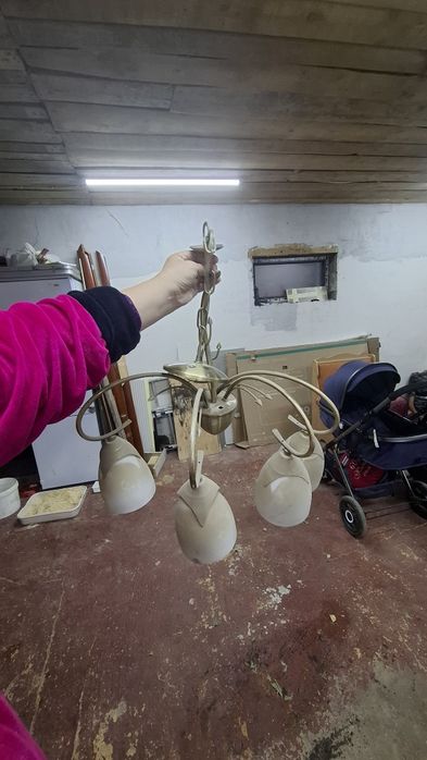 Люстры и бра.  Продам
