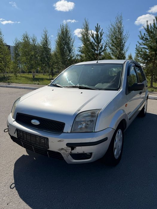 Ford fusion 2002г 990.000
