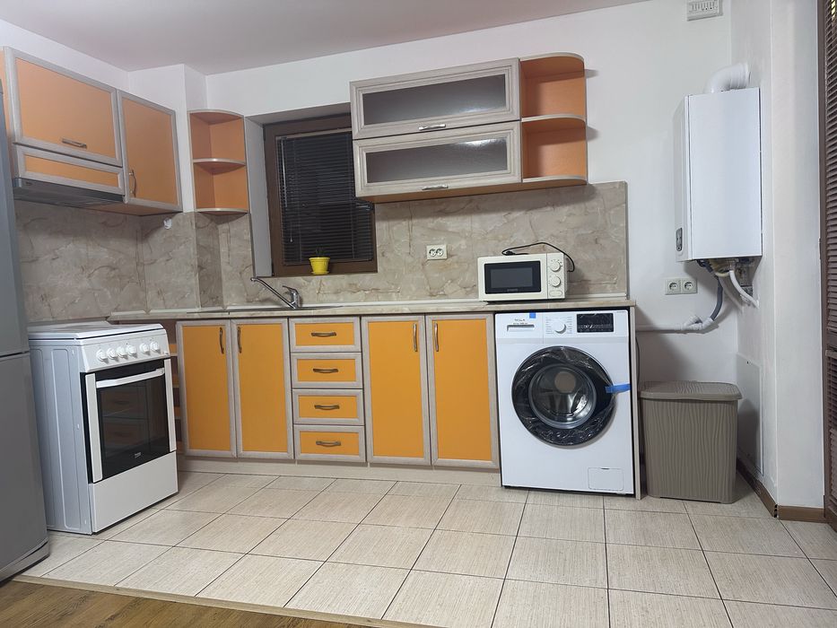 Дава се под наем Двустаен апартамент в Разград, Житница - 60 кв.м за 331.5 € - Снимка #2