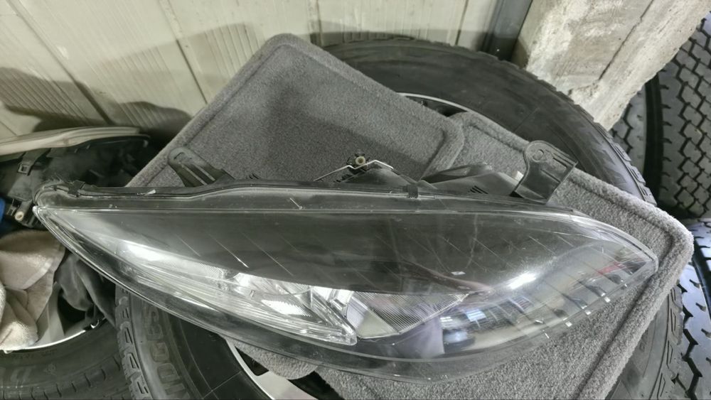Фар десен Renault Megane III 2008-2013