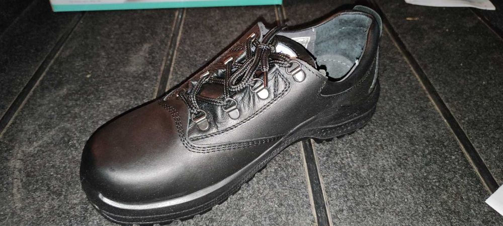 Мъжки работни обувки естествена кожа номер 43