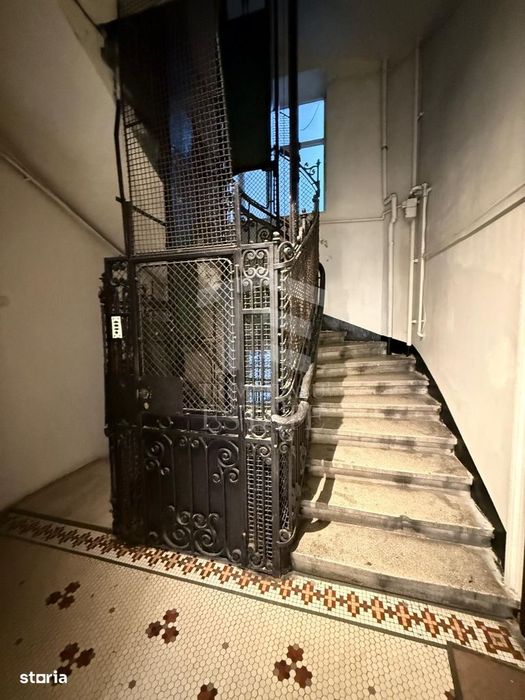 Apartament 2 camere transformate in 3 Carol I Mosilor Izvorul Rece