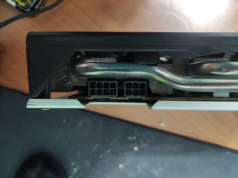 Продам видеокарту rx580 на 4gb