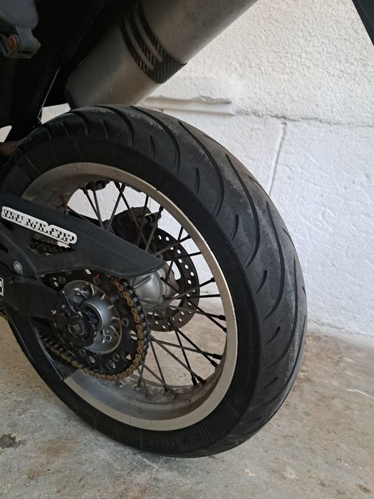 * Vând Suzuki dr 125 SM