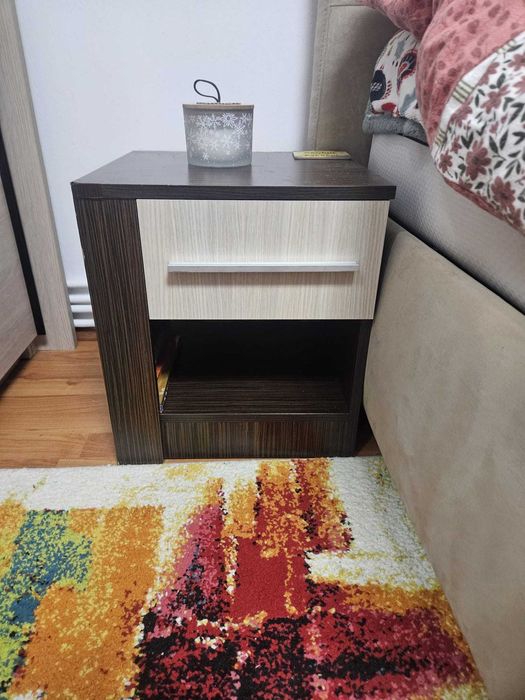 Mobila dormitor cu comoda si 2 noptiere