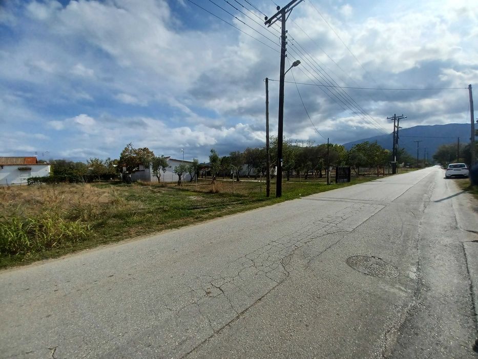 Продава се парцел 1000 м2 в регулация в Паралия Врасна, Гърция