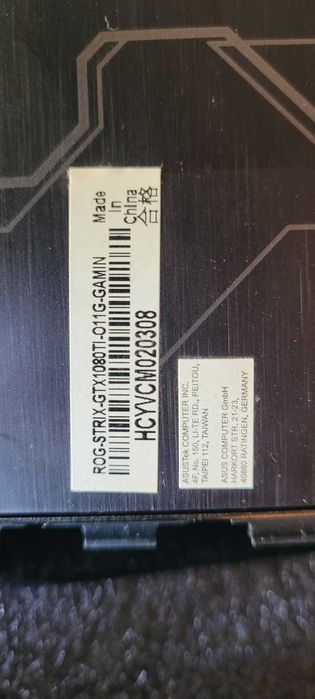 Placa video Asus GTX 1080ti Rog Strix 11GB pe 352 biti