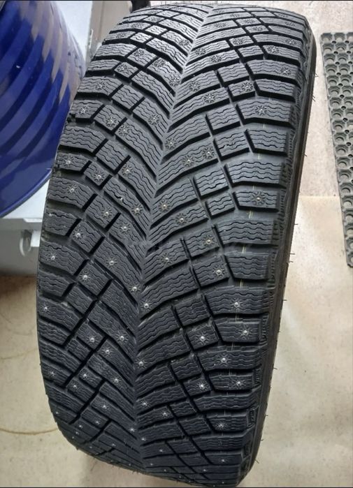Продам шины Мишлен 205/60/16