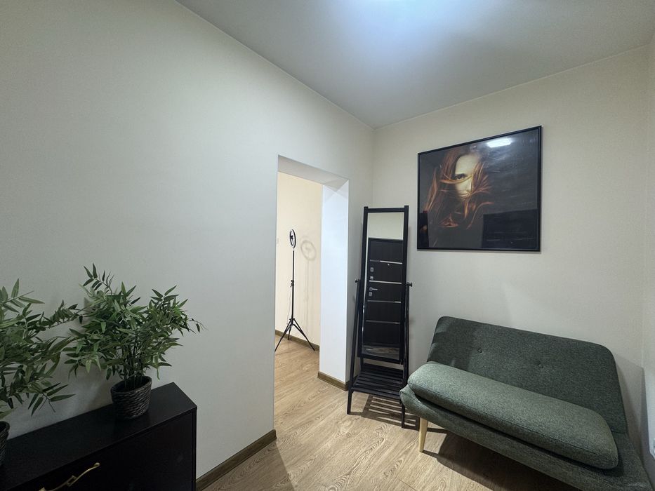 ПРОДАМ 1-комнатную квартиру 1-этаж Буюк Ипак Йули( БИЙ )