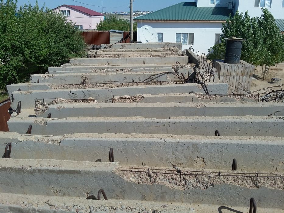 Продается стеновые и бетонные блоки.