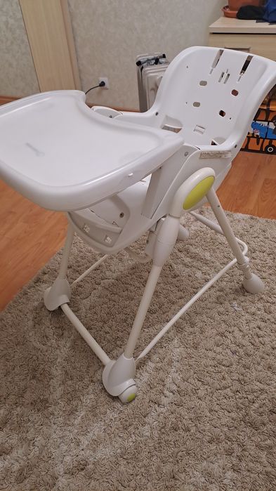 Продам стульчик для кормления