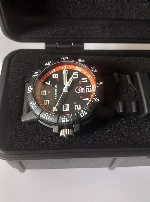 Luminox нов часовник