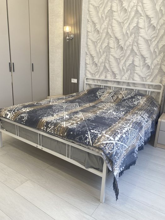 Двуспальная кровать от IKEA