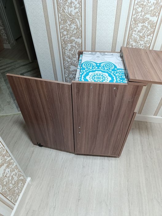 Продам тумбочку- гладильная доска