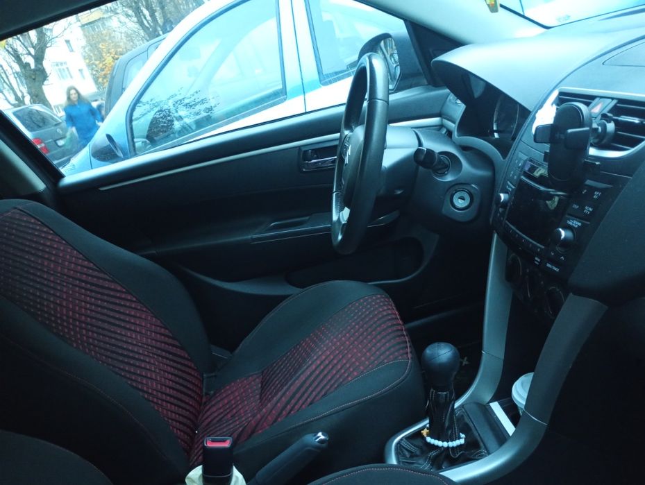 Suzuki swift sport 3 uși  an 2013 euro 5