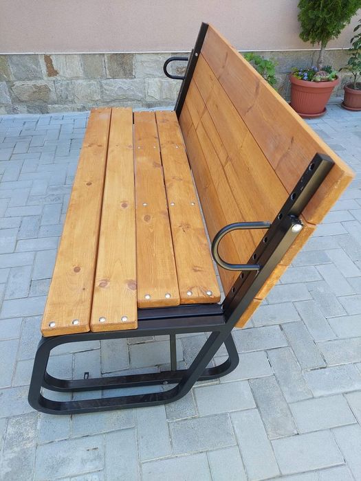 Сгъваема маса с две пейки