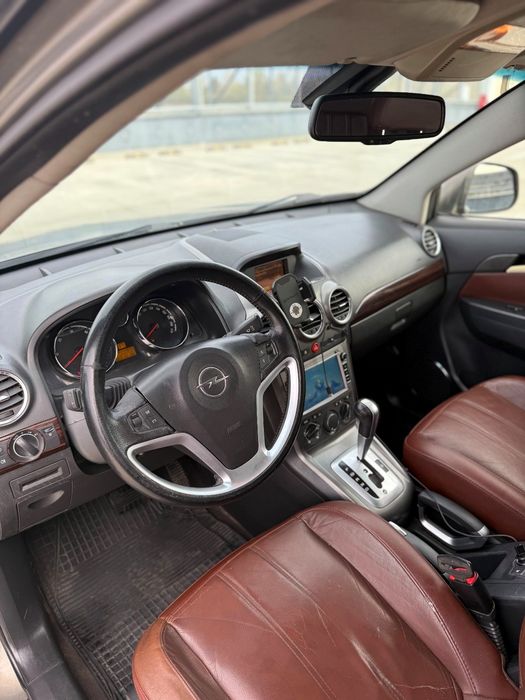 Vând Opel Antara